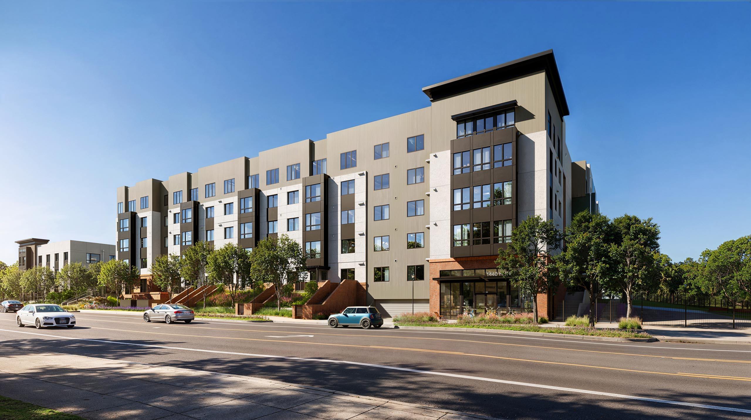Huntington Apartment Homes photo 4